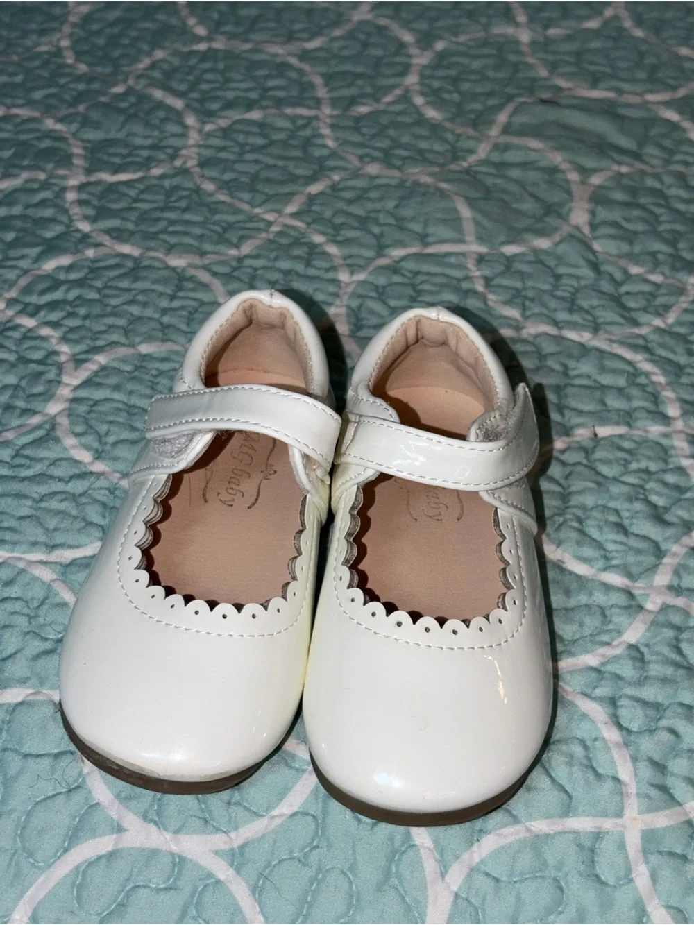 Toddler White Patent Mary Jane Dress Shoes with Scalloped Trim